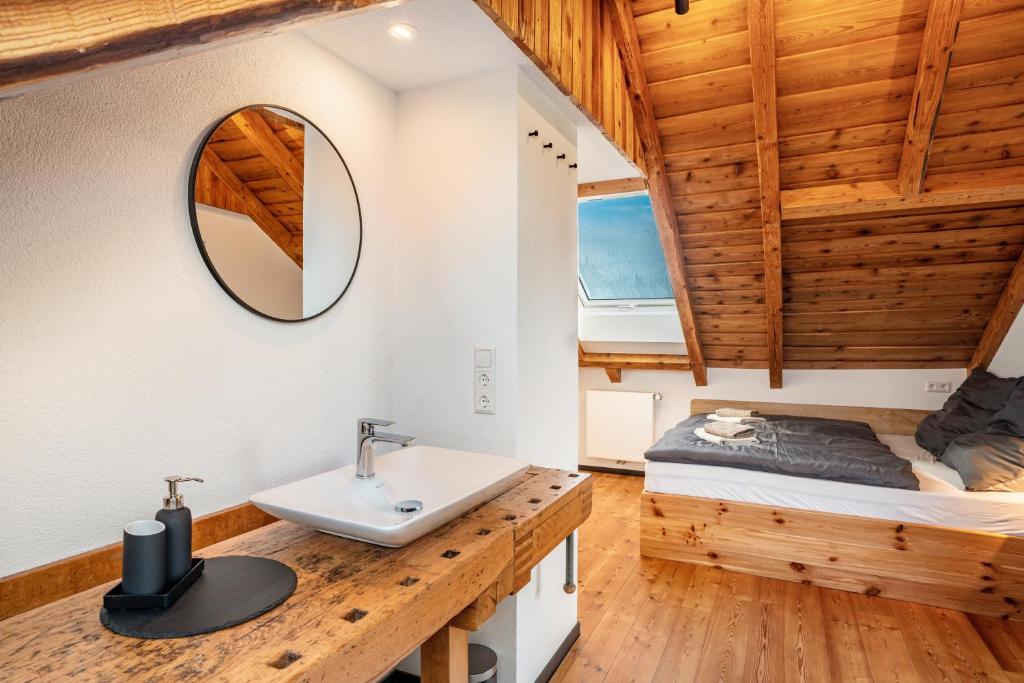 Postel nebo postele na pokoji v ubytování Ferienwohnung Hasenauer