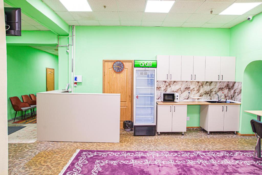 Kuchyň nebo kuchyňský kout v ubytování Sun Hostel