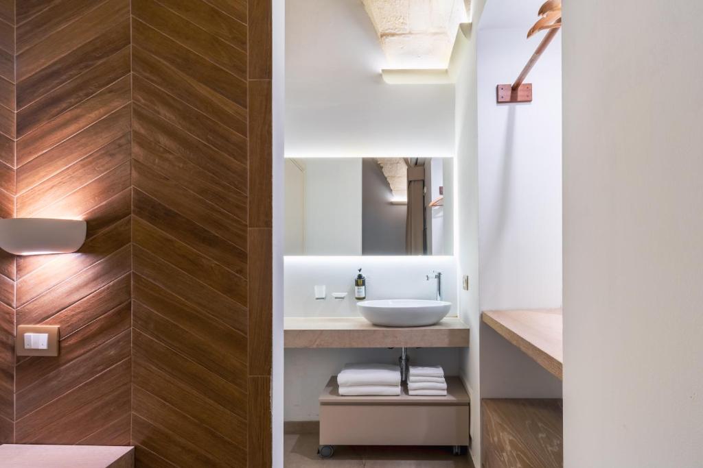 Koupelna v ubytování Palazzo San Lazzaro - Jacuzzi Rooms & Suites Lecce Selection