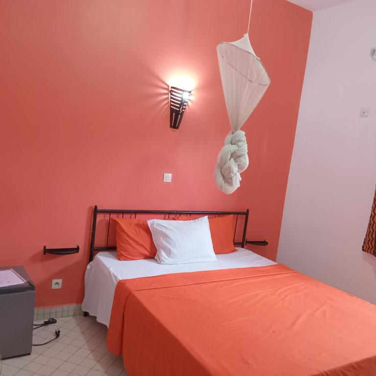 KEUR DIAM - Maison de la Paix - Chambre Quadruple Confort