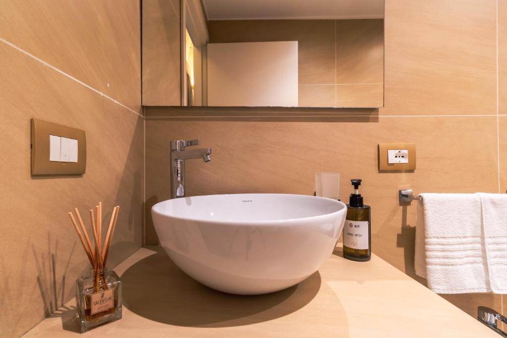 Koupelna v ubytování Palazzo San Lazzaro - Jacuzzi Rooms & Suites Lecce Selection
