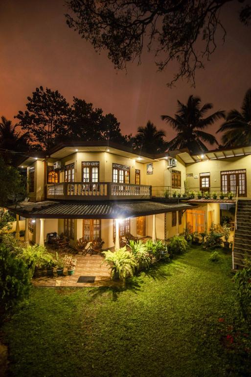 Κήπος έξω από το Wildlife Safari House