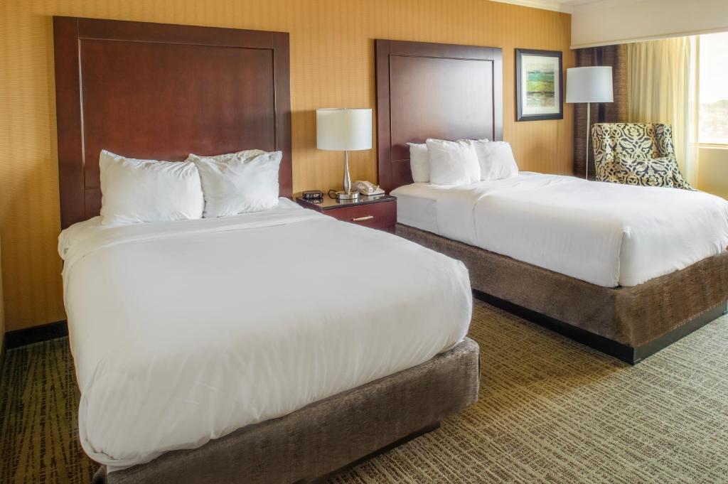 Crowne Plaza Hotel St. Louis Airport, an IHG Hotel - 