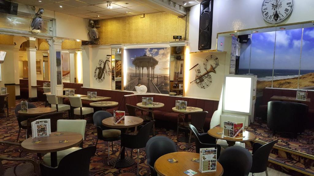 The Regal Hotel - Resim 7