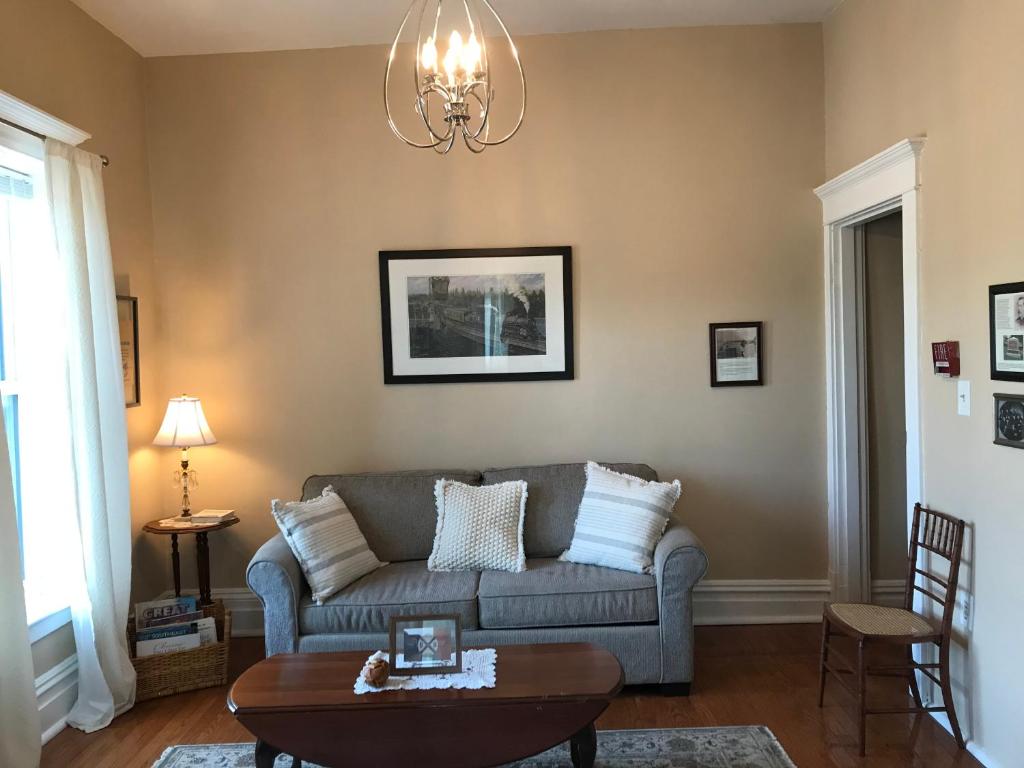 Chessie Room - Suite