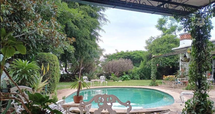 Piscina di Residencia Casa del Roble 1 o nelle vicinanze