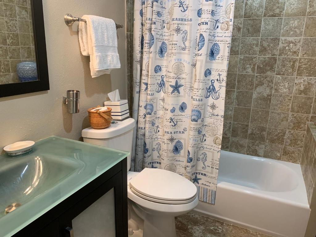 Koupelna v ubytování Wilton Manors A Mens Oasis