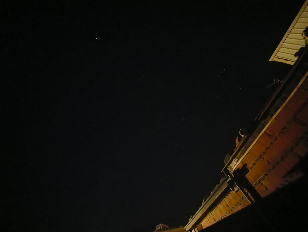 Fotografie z fotogalerie ubytování 湖峰古厝民宿 v destinaci Jinning