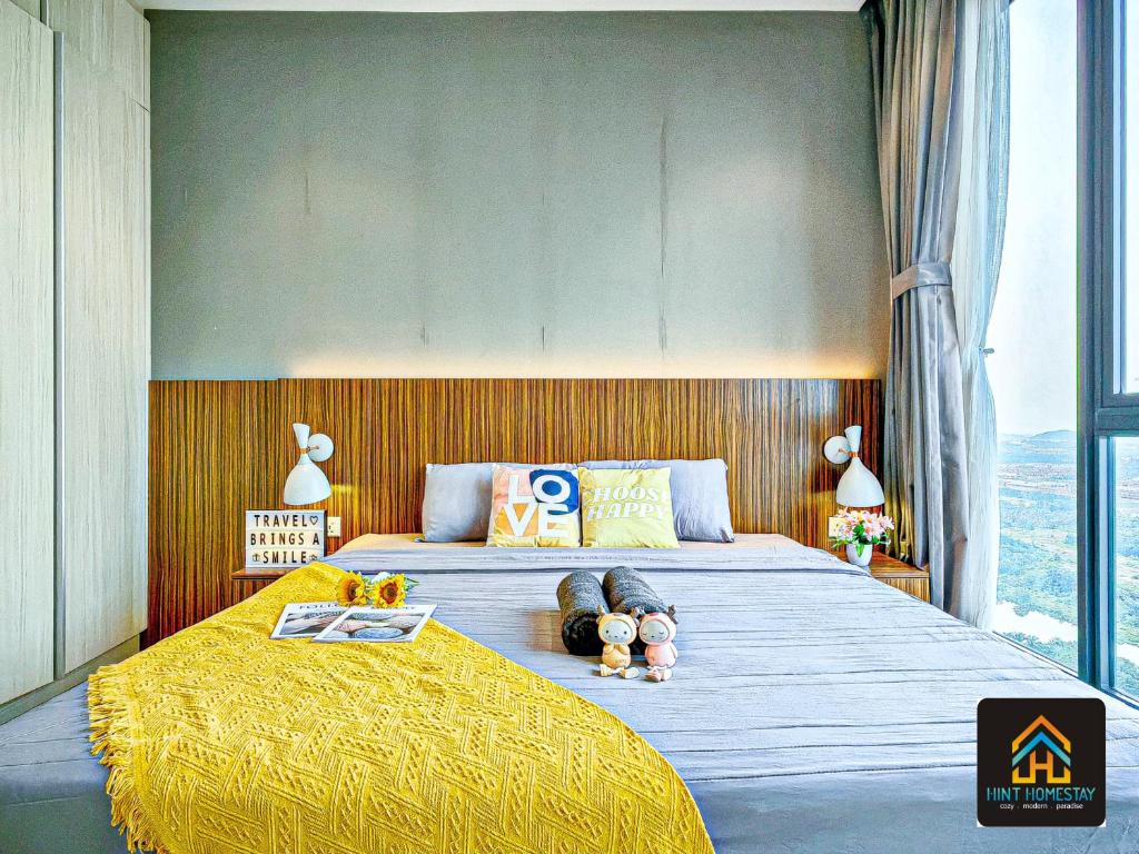 Postel nebo postele na pokoji v ubytování Medini Elysia Park , 3 min to Legoland, Netflix By Hint Homestay