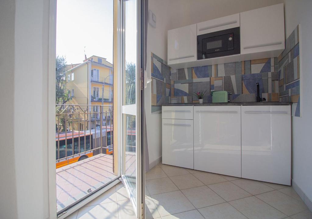 Athena Rooms - Parcheggio privato - Deluxe Double Room With Balcony
