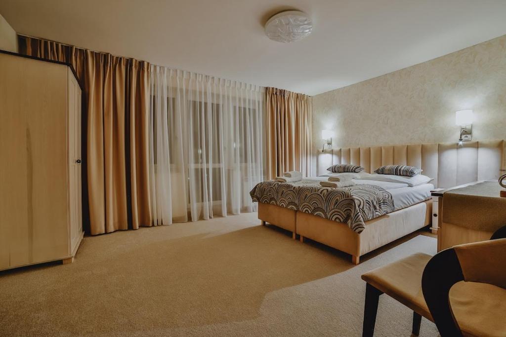 Willa & DOM-BLACH - 3