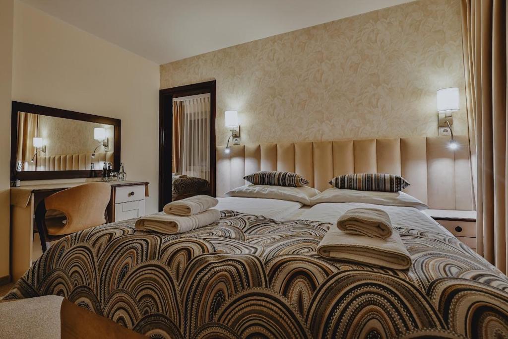 Willa & DOM-BLACH - 8