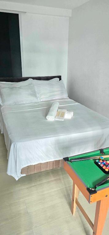 Gallery image of Azure Residences by Van Florendo in Manila