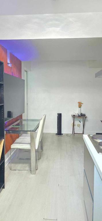 Gallery image of Azure Residences by Van Florendo in Manila