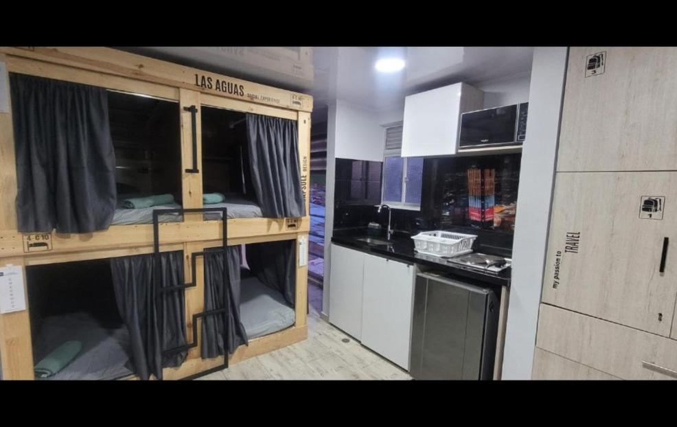 Kuchyň nebo kuchyňský kout v ubytování Las Aguas Experience