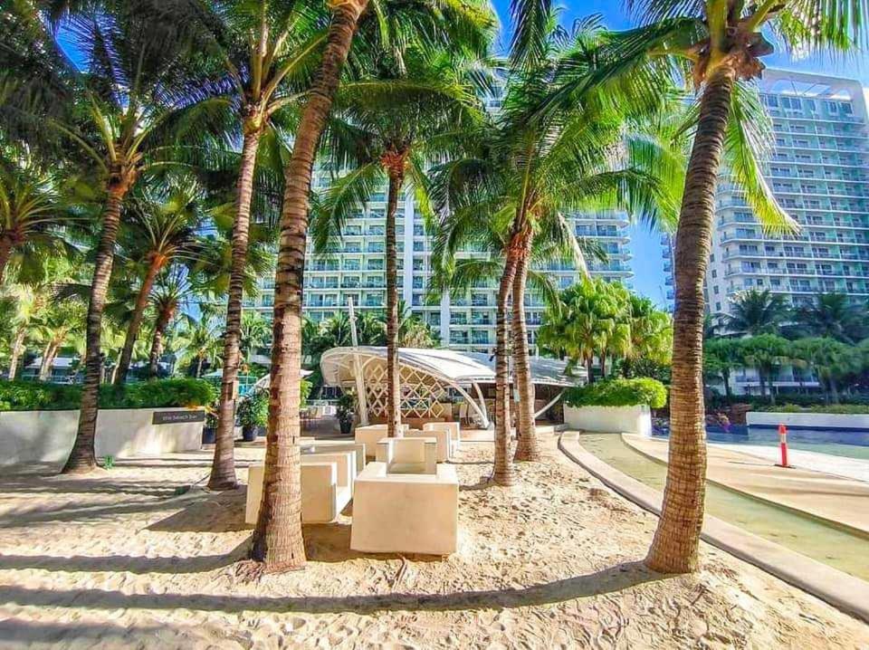 Zahrada ubytování CHILL City Escapes at Azure Urban Residences