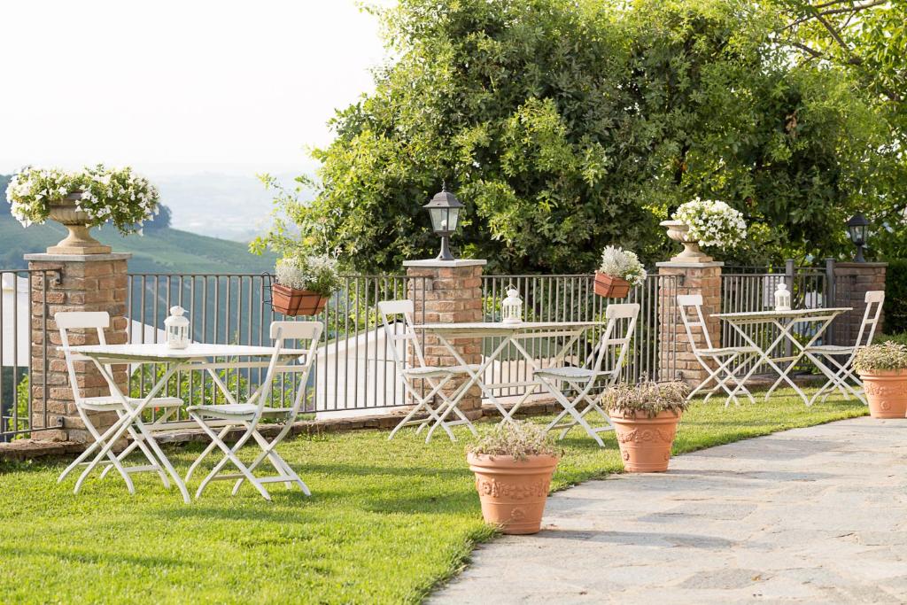 A garden outside Locanda San Giorgio