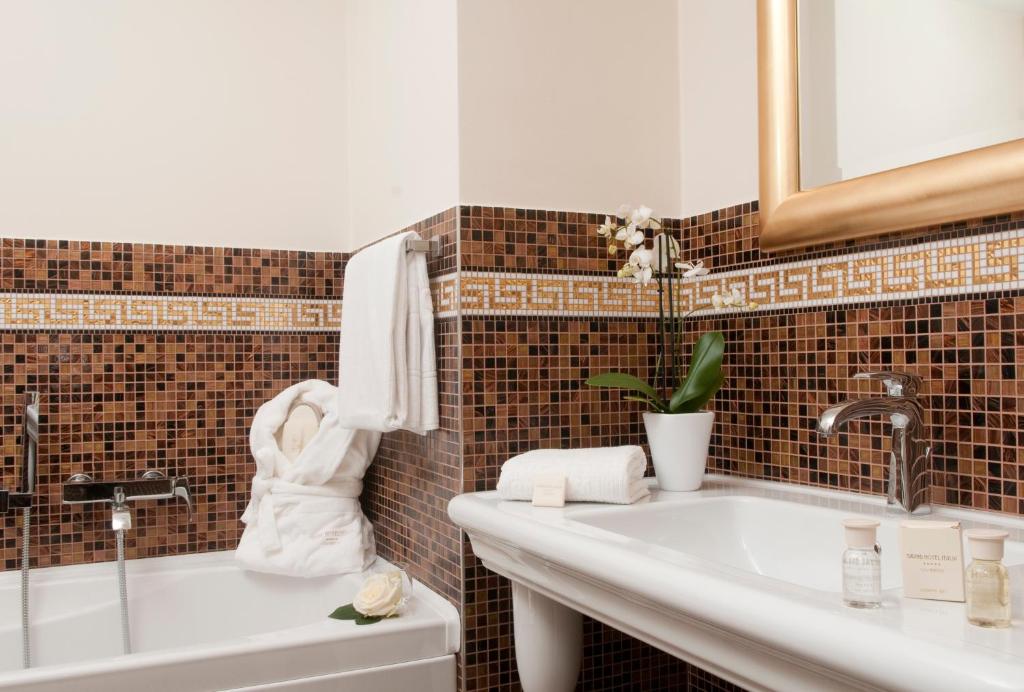 Grand Hotel Italia - Resim 19