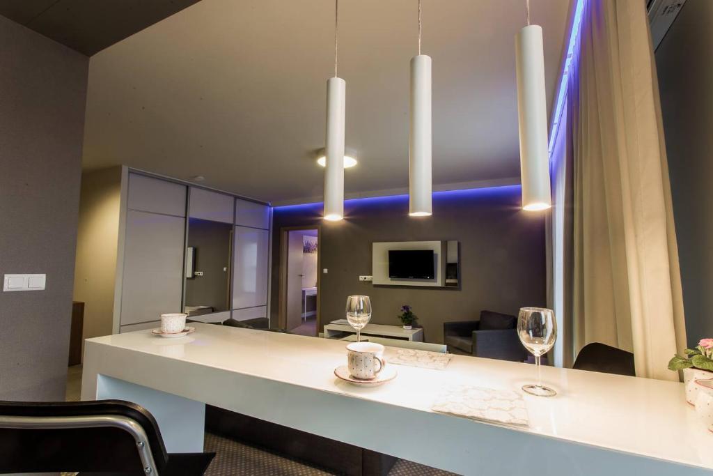 Hubska Apartments - 15