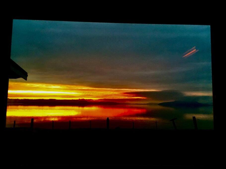 Blue Cottage, on the lake - Resim 28