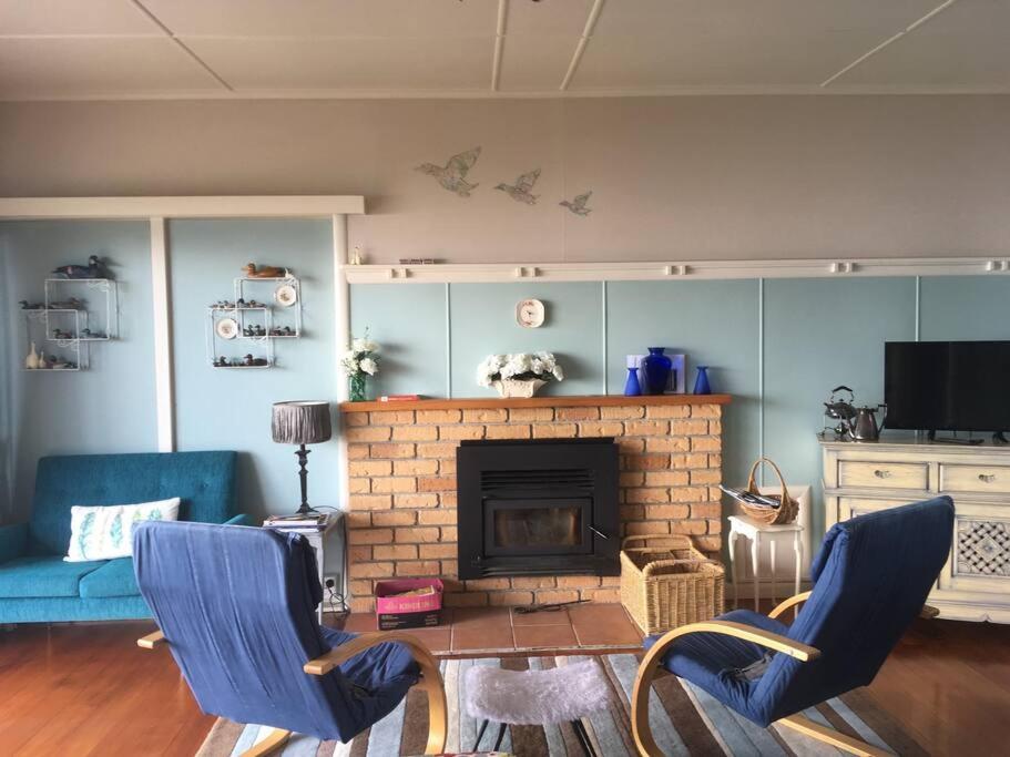 Blue Cottage, on the lake - Resim 26