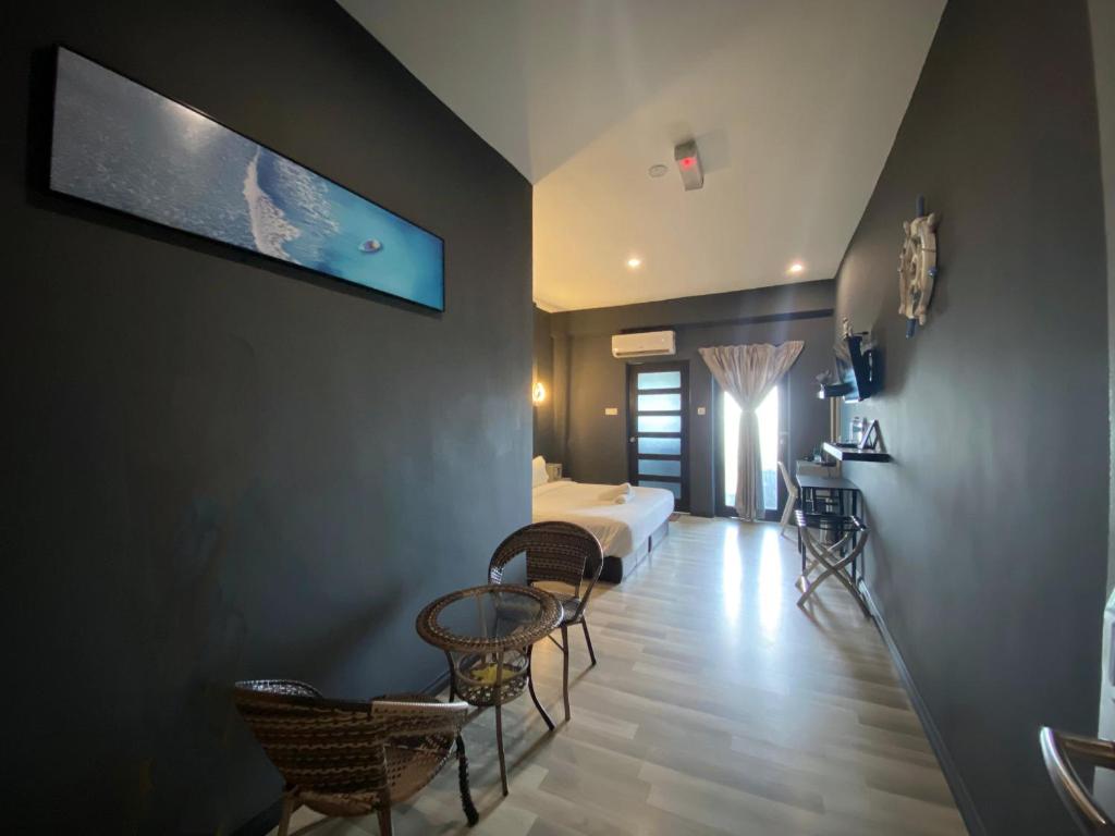 Ang Lee Holiday Stay - King Room With Balcony