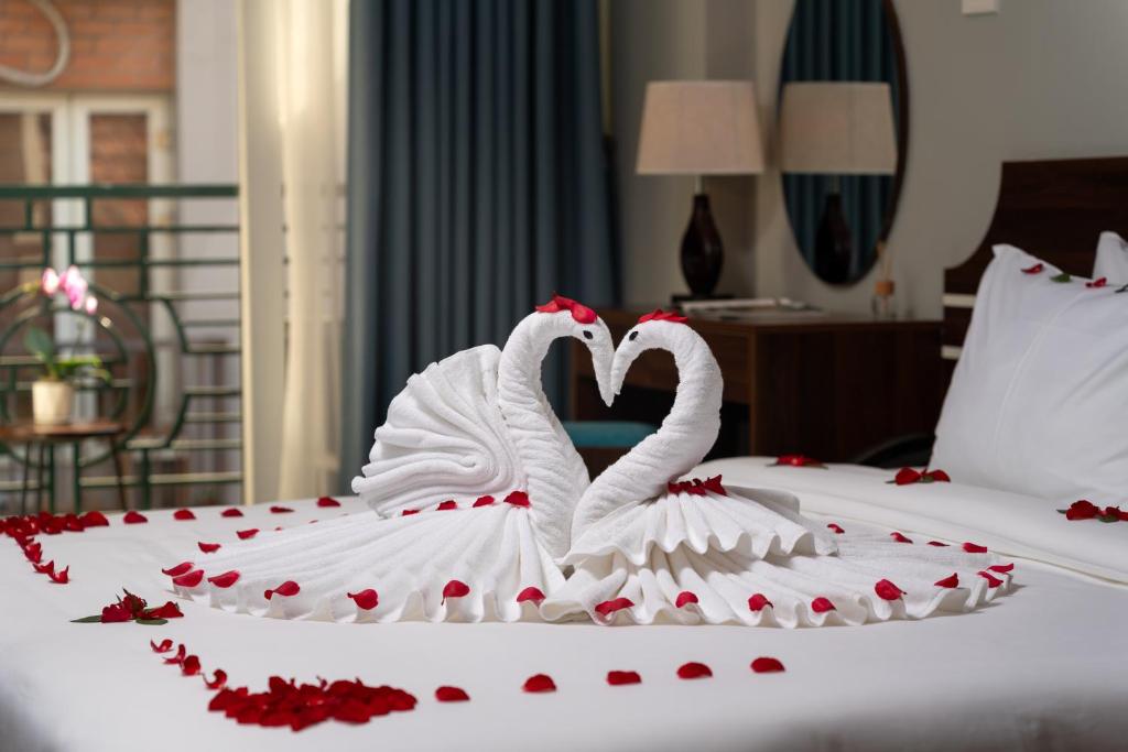 Astoria Hanoi Hotel & Travel - 10