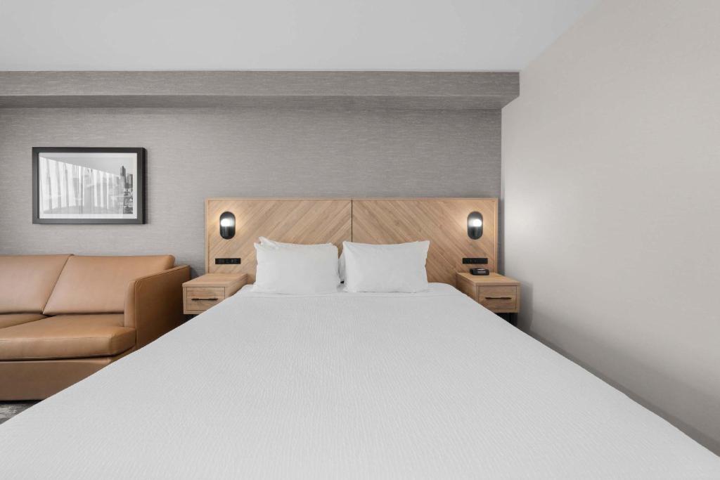 Sandman Hotel Calgary Airport - Resim 15