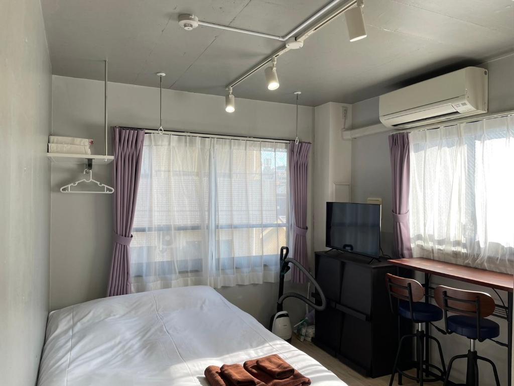 HW HILLS Komagome 401 by Tranova