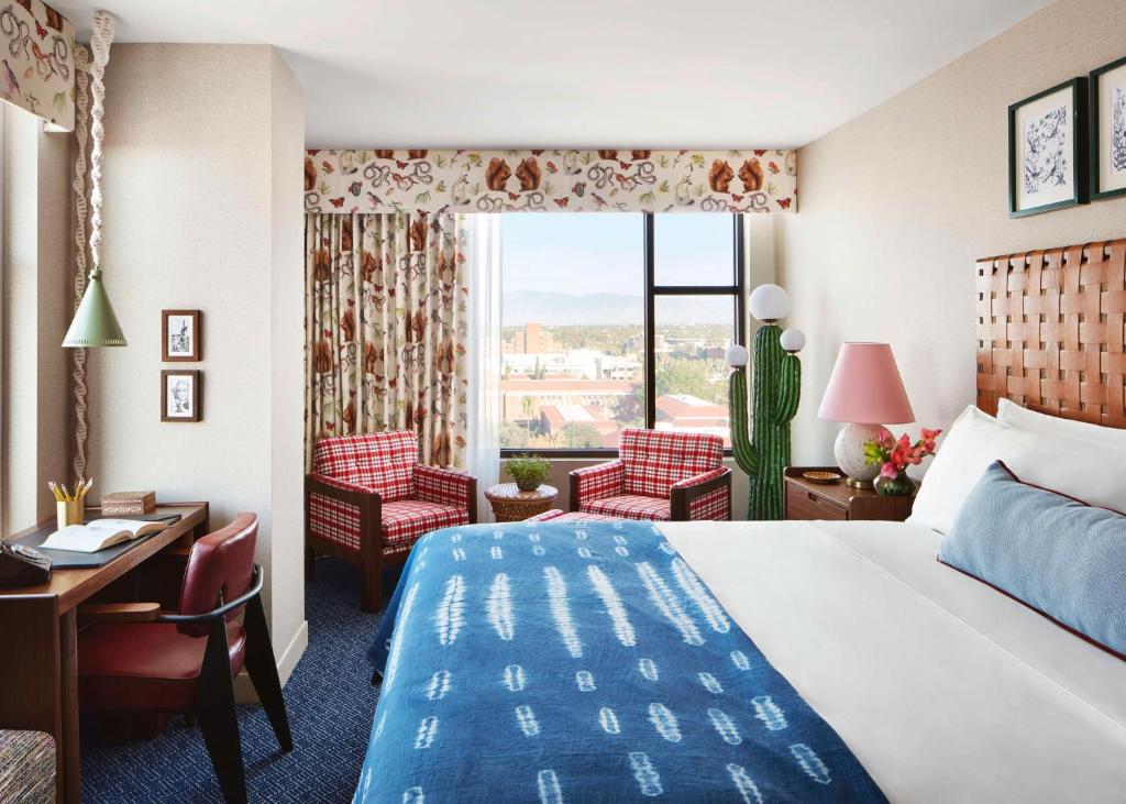 Graduate by Hilton Tucson - 