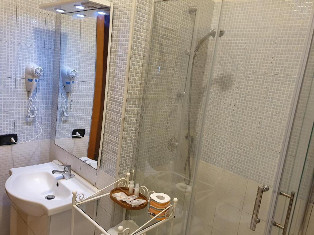 Villa Nancy Affittacamere - Chambre Double Avec Salle De Bain Privée