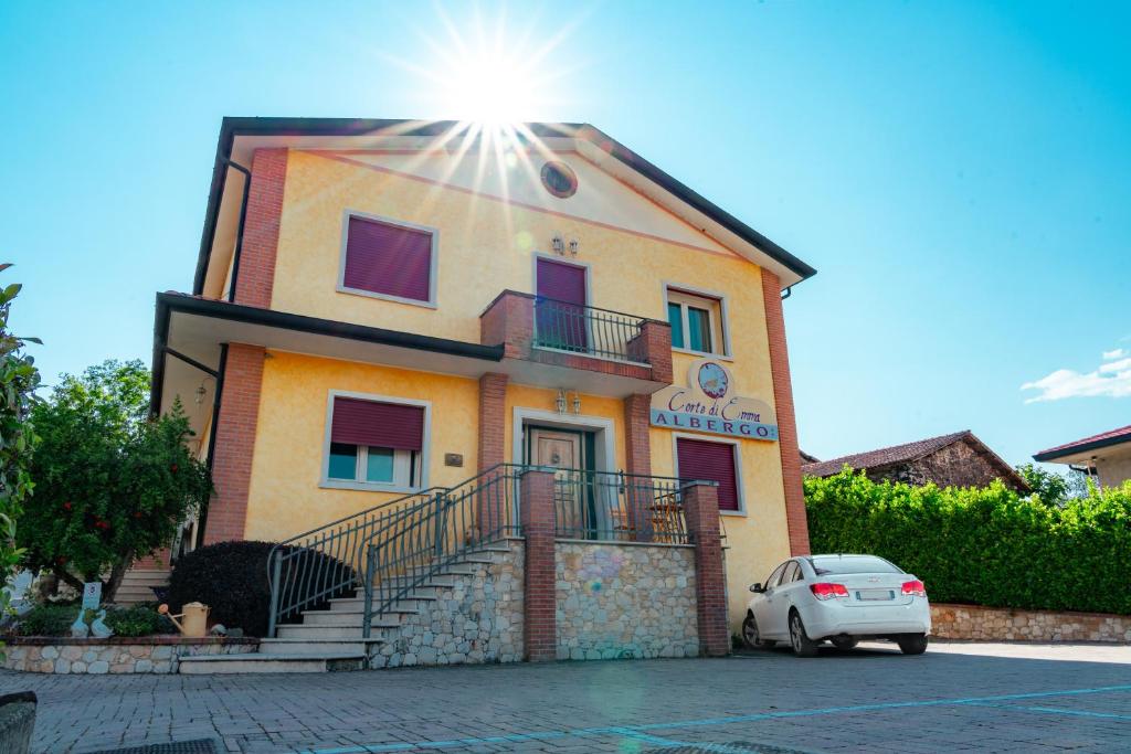 Budova, kde se hotel nachází