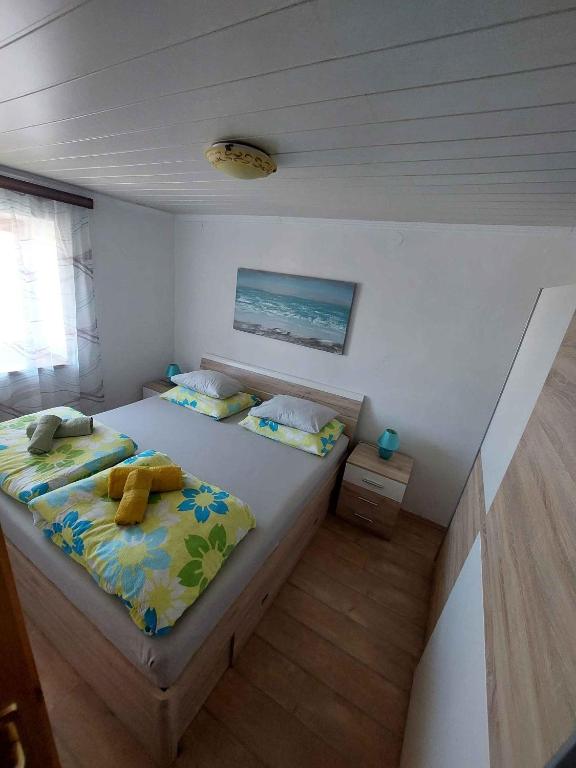 Postel nebo postele na pokoji v ubytování Apartments in Klanice/Insel Krk 14692