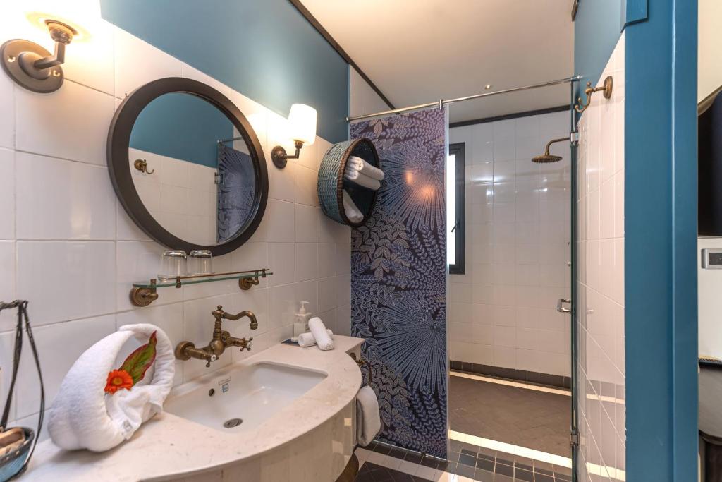 Phòng Deluxe Có Giường Cỡ King