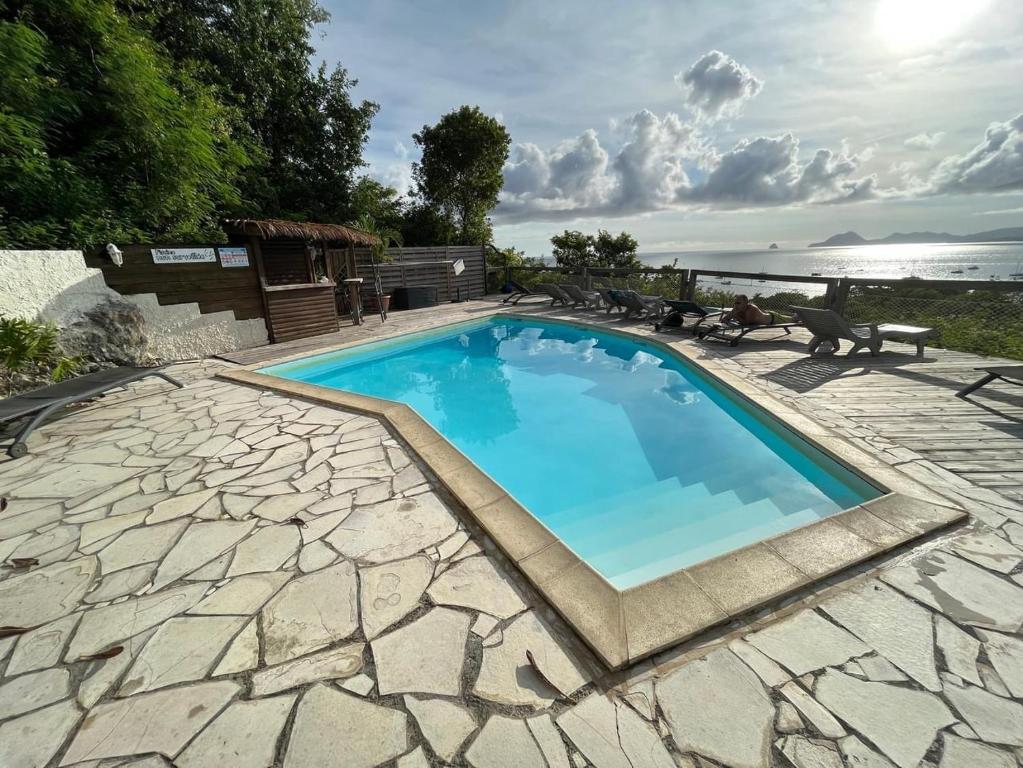 Bazén v ubytování TIANOLI lodge grand confort avec vue magnifique nebo v jeho okolí