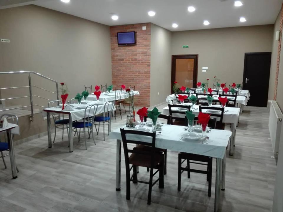 Restaurace v ubytování Hotel Tranzit
