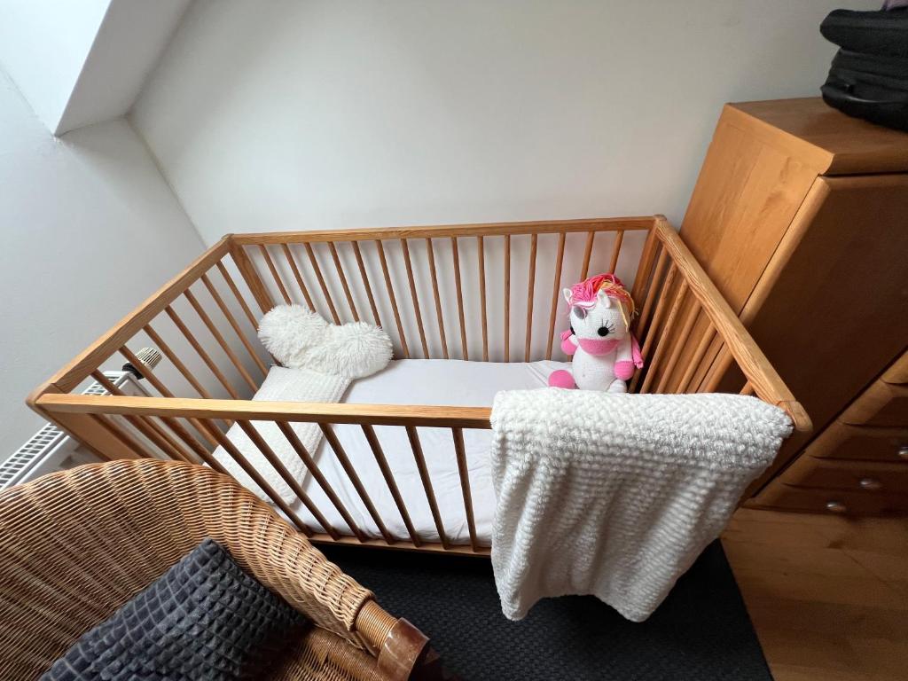Een bed of bedden in een kamer bij Apartment Neratovice