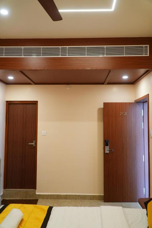 Fotografie z fotogalerie ubytování UJ Pallazzio - Business Class Luxury Hotel v destinaci Tiruvannamalai