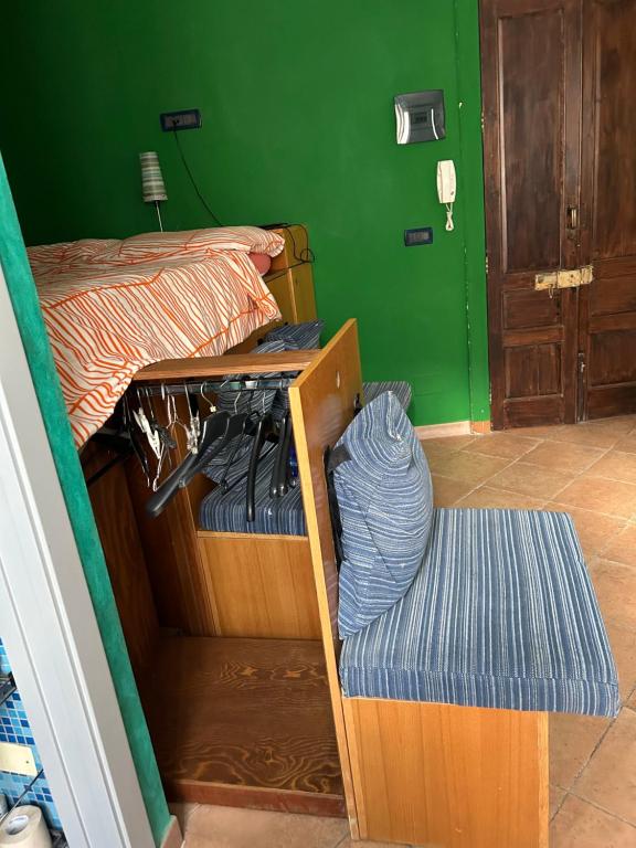 B&B L’Angolo sulla Piazza - Drievoudige Kamer Met Balkon
