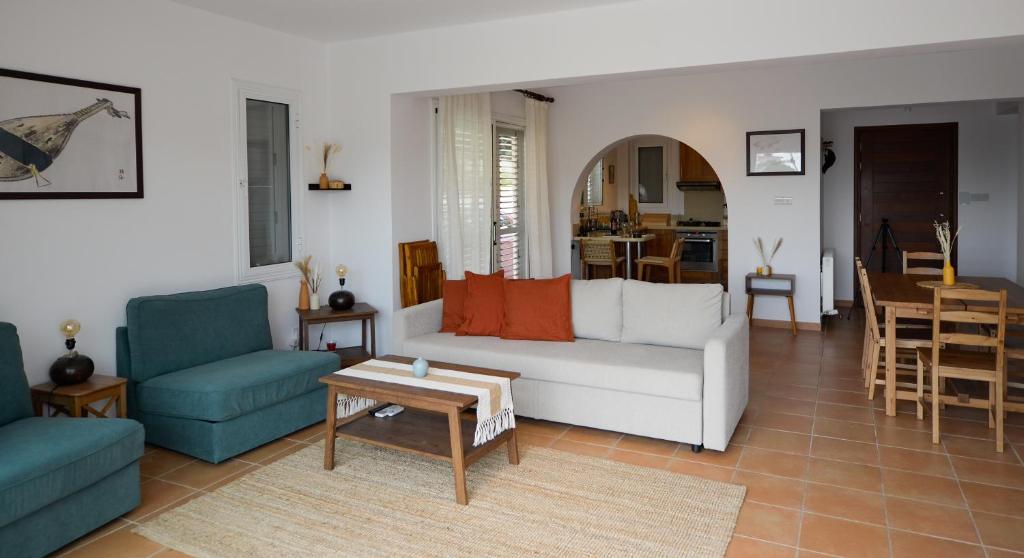 Posezení v ubytování Villa Aura - Villa in Peyia