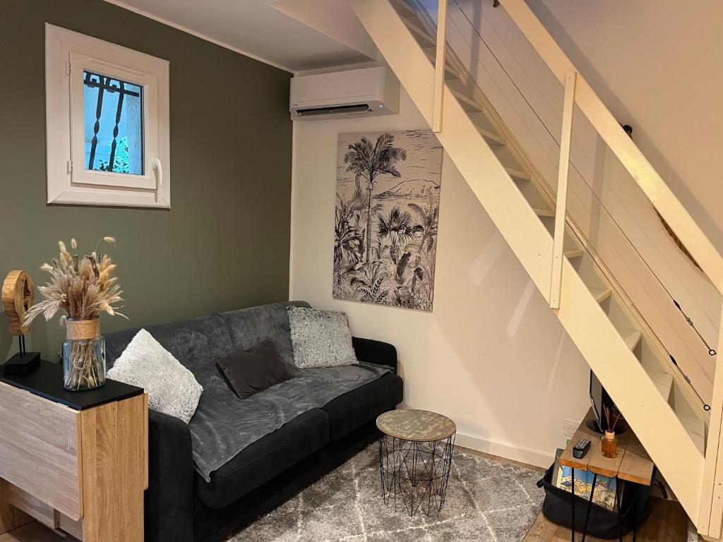Posezení v ubytování Porticcio- Duplex dans propriété privée