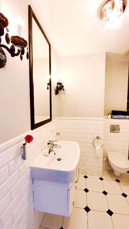 Kúpeľňa v ubytovaní HomeComfort Apartament Adonis