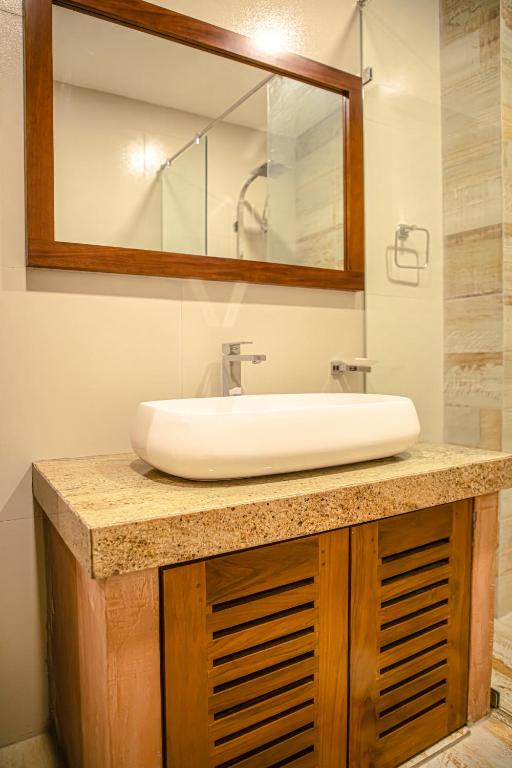 Koupelna v ubytování Ravo Hotel