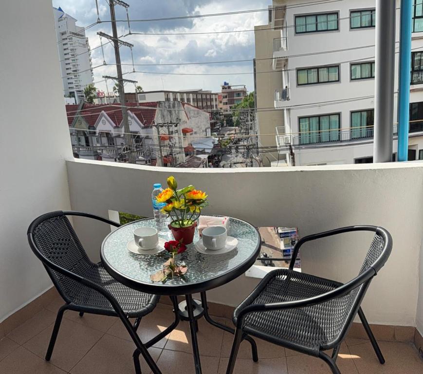 Heaven House Restro & Bar - Resim 12