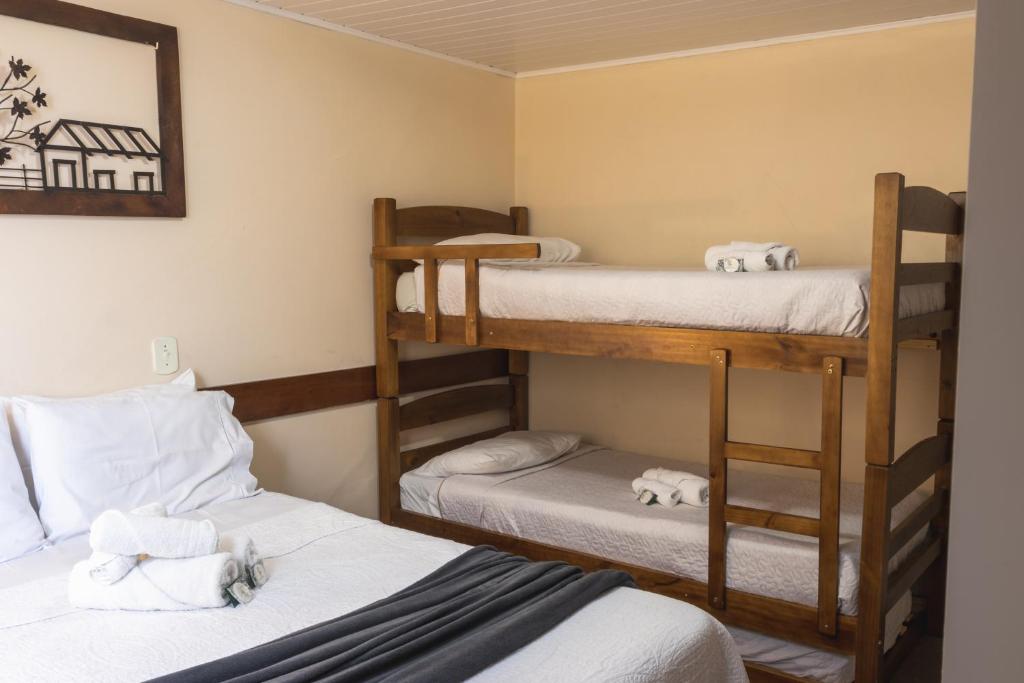 Pousada Araucária - Habitación Cuádruple Estándar