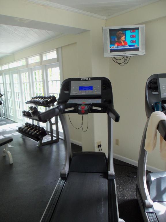 Fitness centrum a/nebo fitness zařízení v ubytování Galleon Resort and Marina