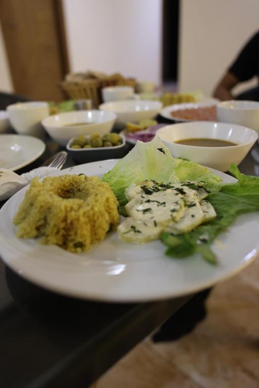 Eagles Pyramids View - 19