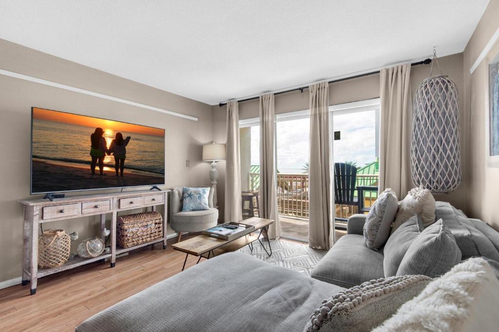 Islander Beach Resort 305, Destin, FL