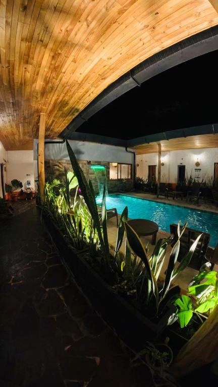 Bazén v ubytování Hotel Alcázar Real nebo v jeho okolí