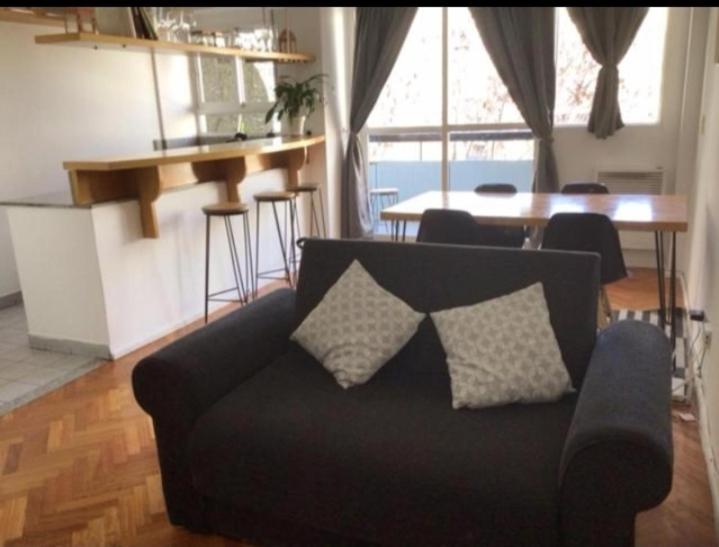 Posezení v ubytování Depto Palermo Sinclair EEUU Parking included